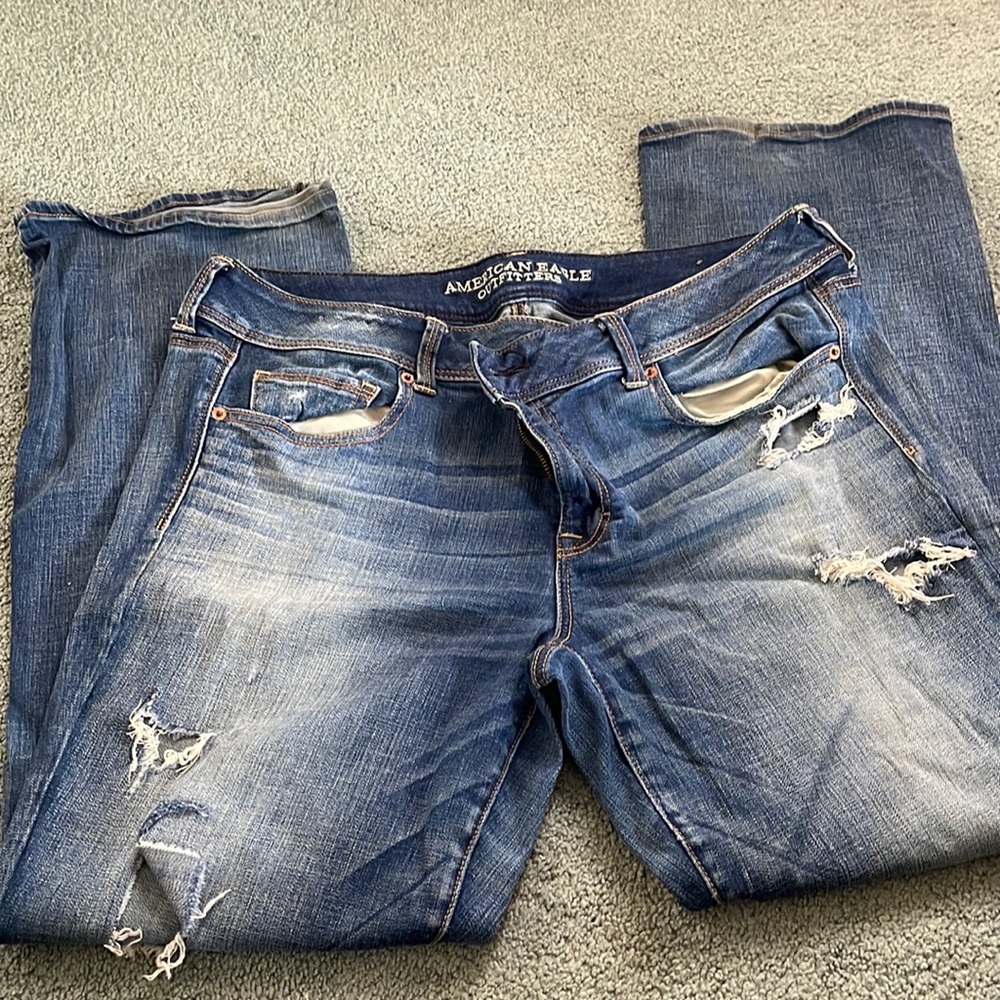 American eagle distressed size 18 super stretch